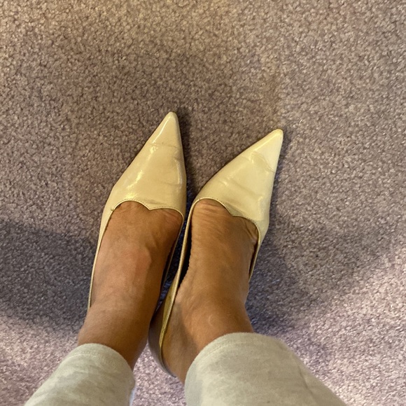 Claudio Fracassa kitten heels in cream - Picture 11 of 11